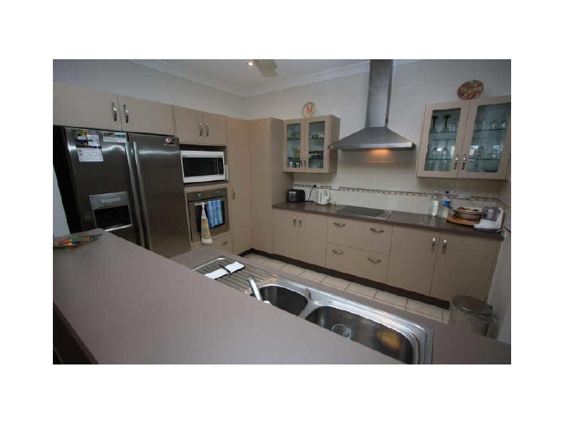 10 Canthium Court, Mount Louisa QLD 4814