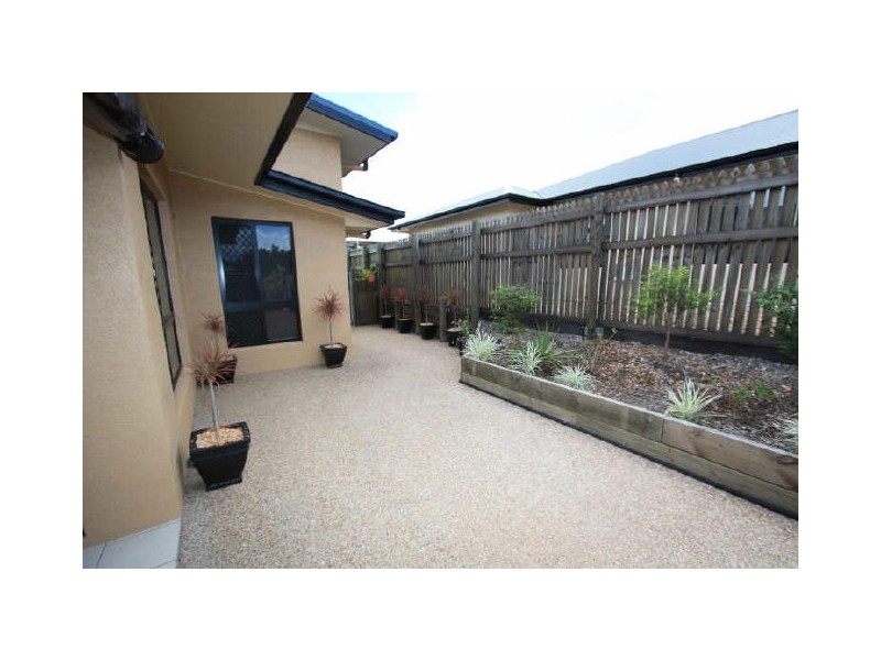 10 Canthium Court, Mount Louisa QLD 4814