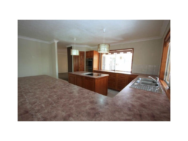 17 Colchester Crescent, Kirwan QLD 4817