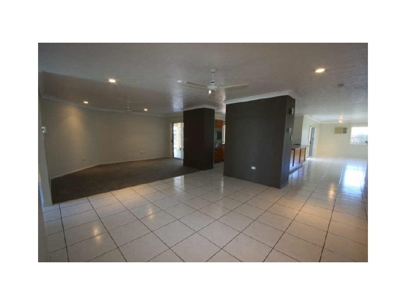 17 Colchester Crescent, Kirwan QLD 4817