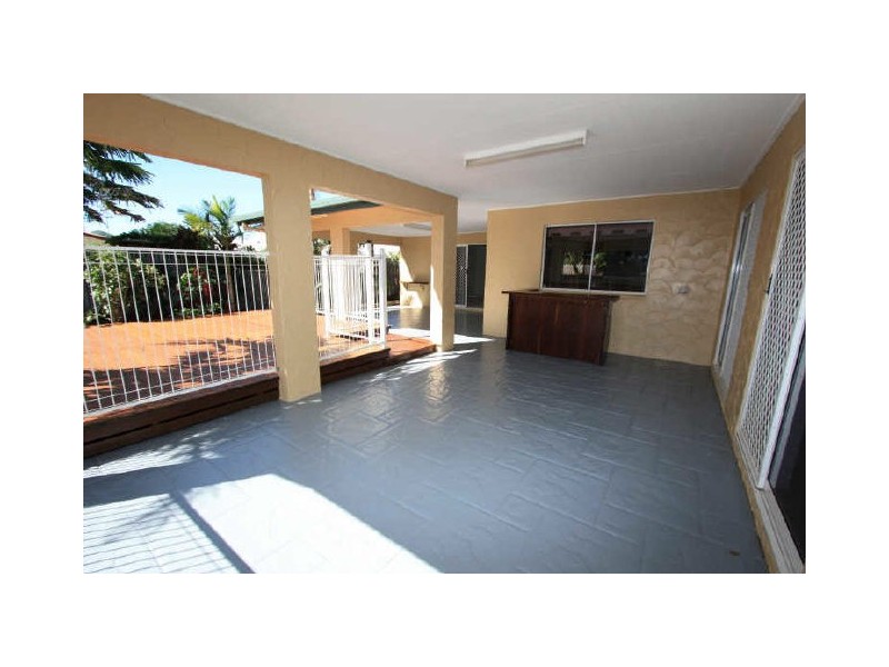17 Colchester Crescent, Kirwan QLD 4817