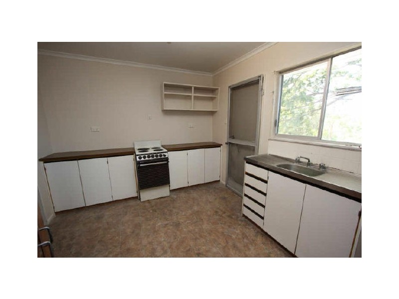 26 Davies Street, Mount Louisa QLD 4814