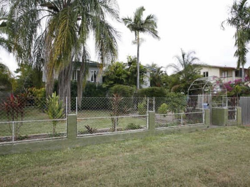 30 Beatrice Street, Aitkenvale QLD 4814