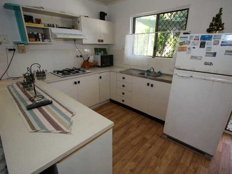 29 Ninth Ave, Railway Estate QLD 4810