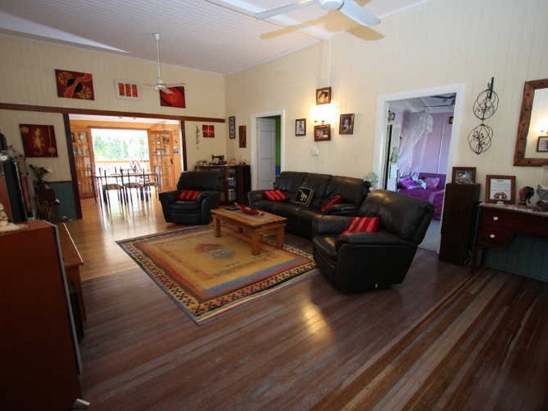 29 Ninth Ave, Railway Estate QLD 4810