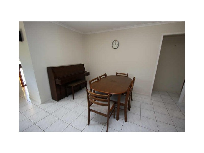 4 Bambil Court, Mount Louisa QLD 4814