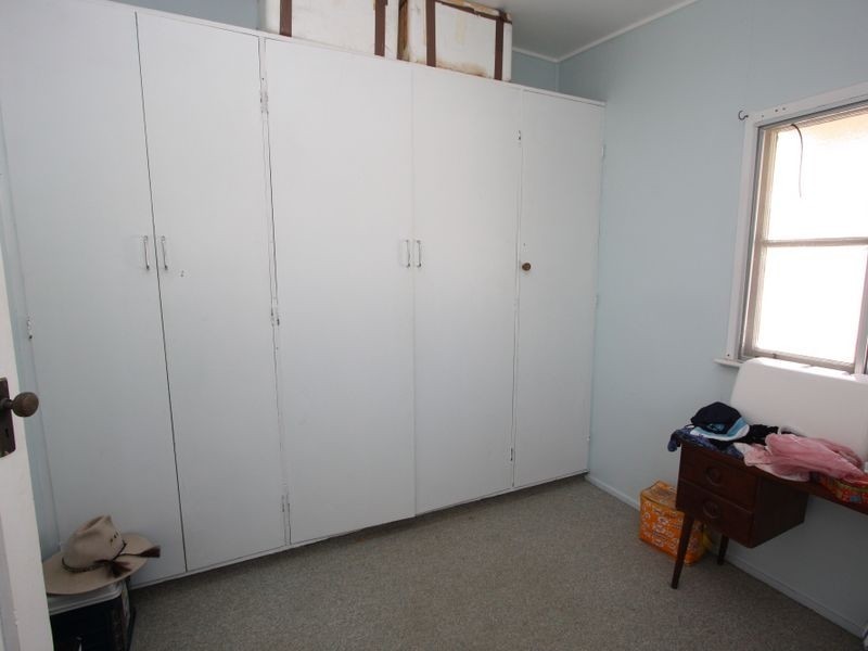 69 Cay Street, Saunders Beach QLD 4818