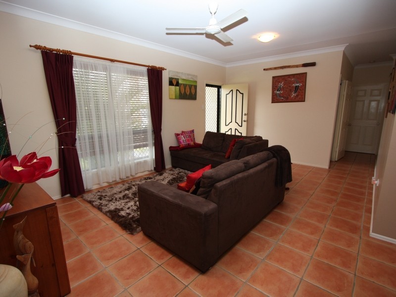 2 Lakewood Ave, Kirwan QLD 4817