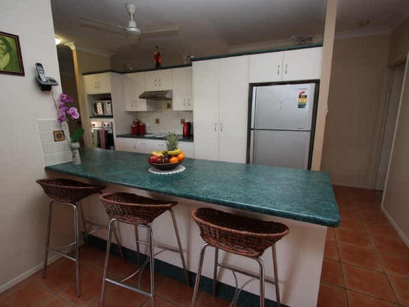 2 Lakewood Ave, Kirwan QLD 4817