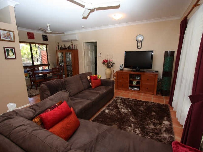 2 Lakewood Ave, Kirwan QLD 4817