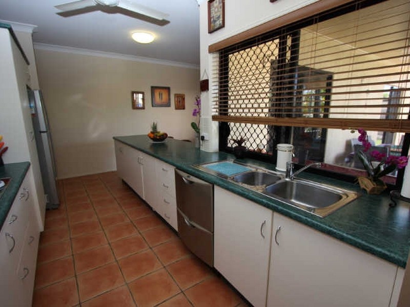 2 Lakewood Ave, Kirwan QLD 4817