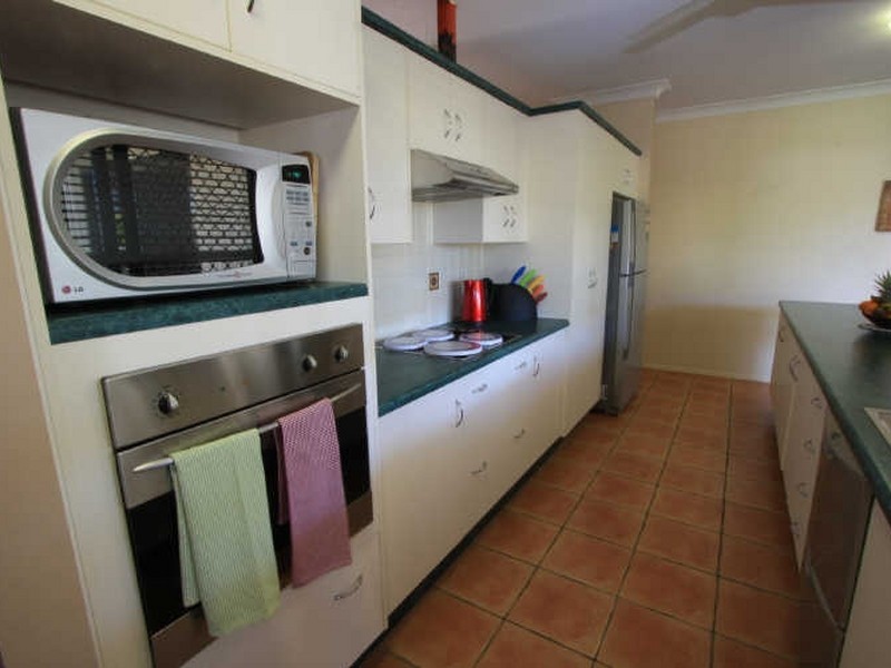 2 Lakewood Ave, Kirwan QLD 4817