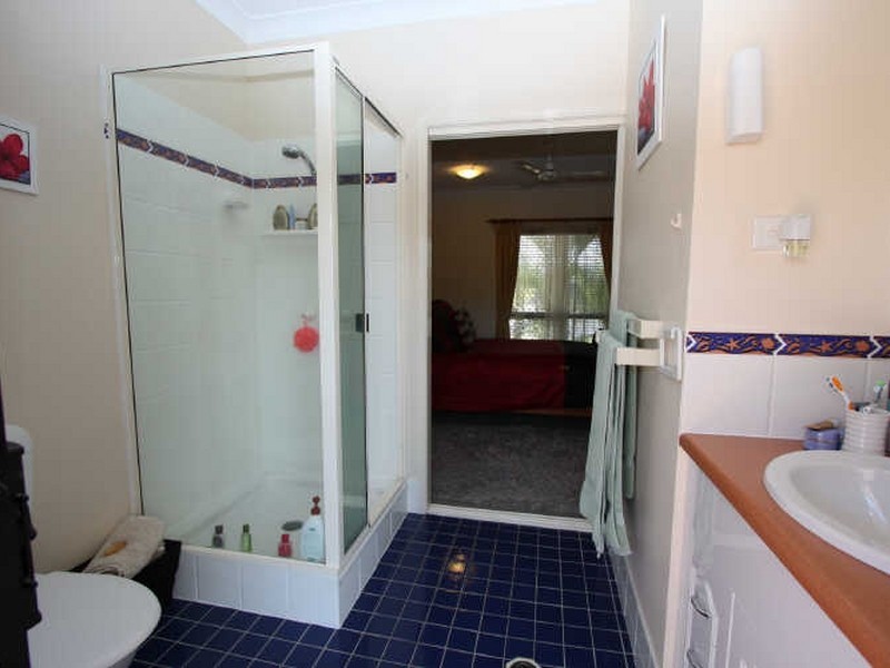 2 Lakewood Ave, Kirwan QLD 4817