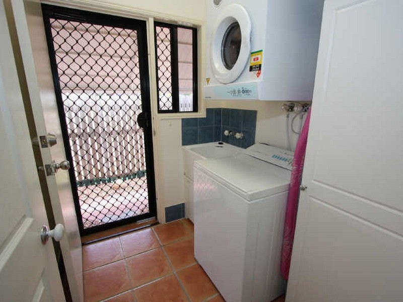 2 Lakewood Ave, Kirwan QLD 4817