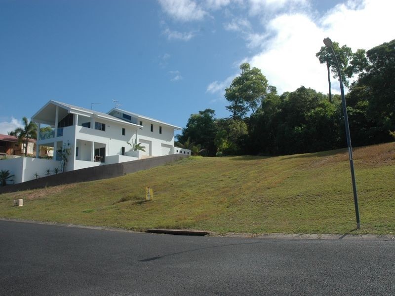 36 Dunkalli Cres, Wongaling Beach QLD 4852