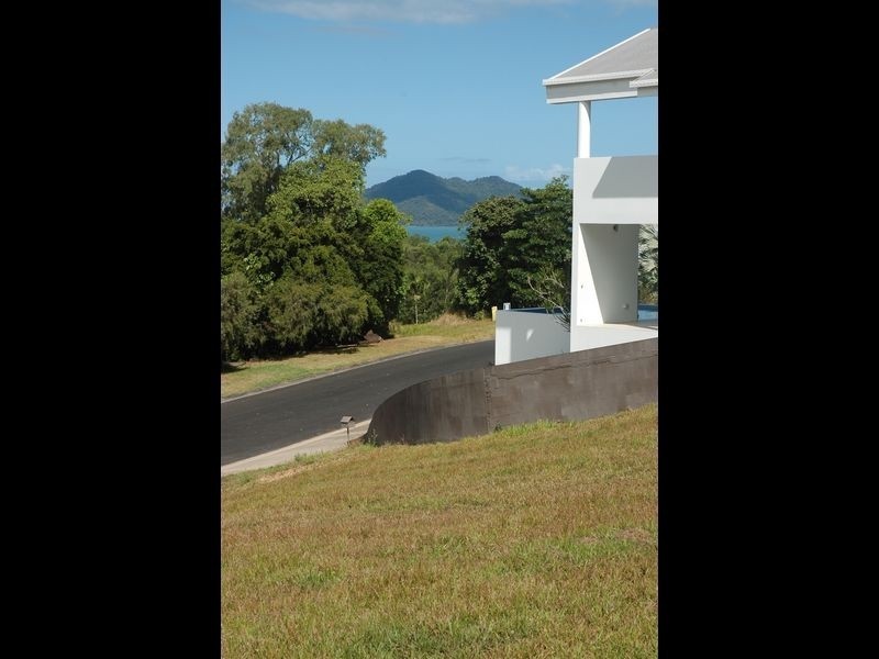 36 Dunkalli Cres, Wongaling Beach QLD 4852