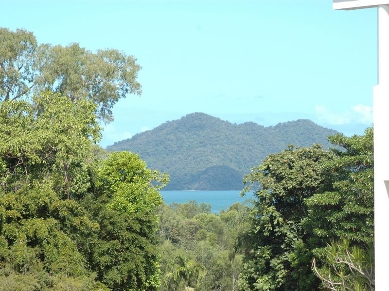 36 Dunkalli Cres, Wongaling Beach QLD 4852