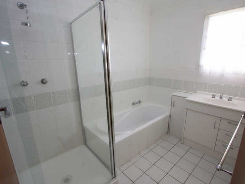 11 Choonda Street, Cranbrook QLD 4814