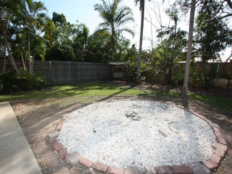 11 Choonda Street, Cranbrook QLD 4814