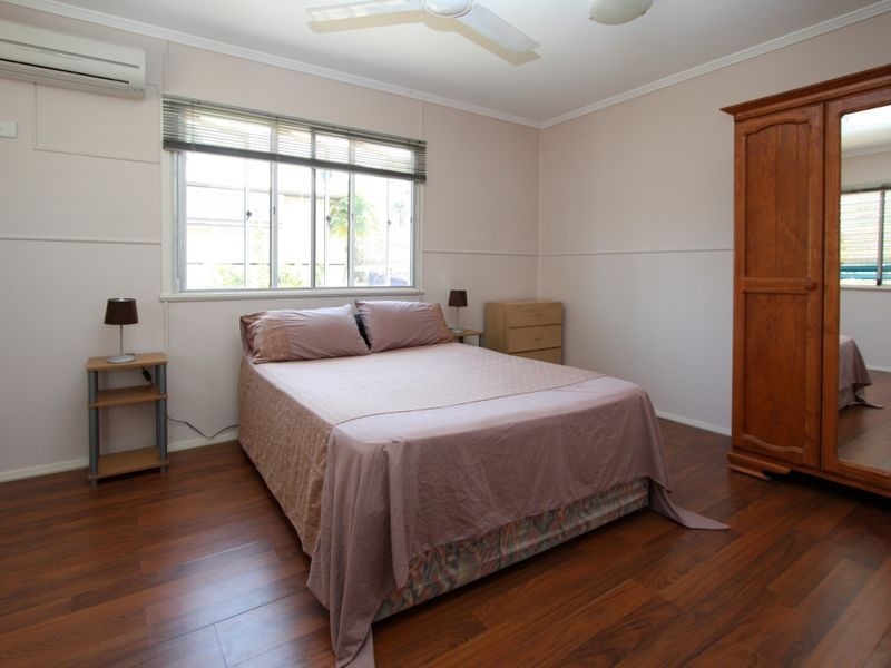 18 Wood Street, Mundingburra QLD 4812