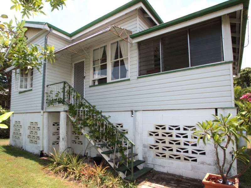 12 Derby Street, Pimlico QLD 4812