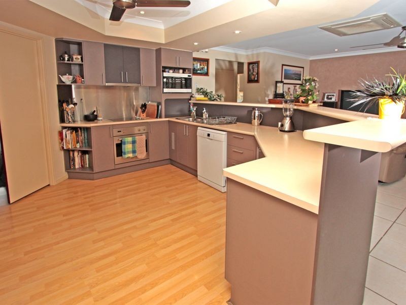 18 San Antonio Court, Mount Louisa QLD 4814