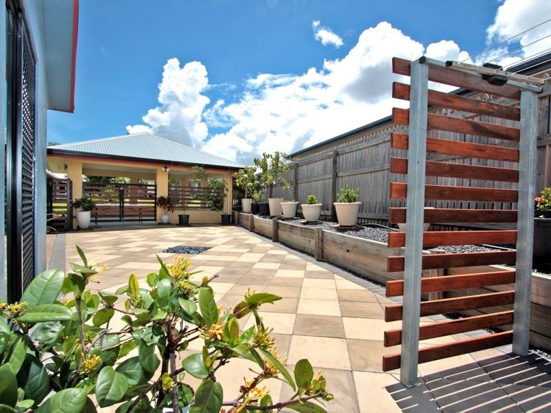 18 San Antonio Court, Mount Louisa QLD 4814