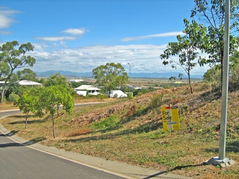 17 Chandon Place, Belgian Gardens QLD 4810