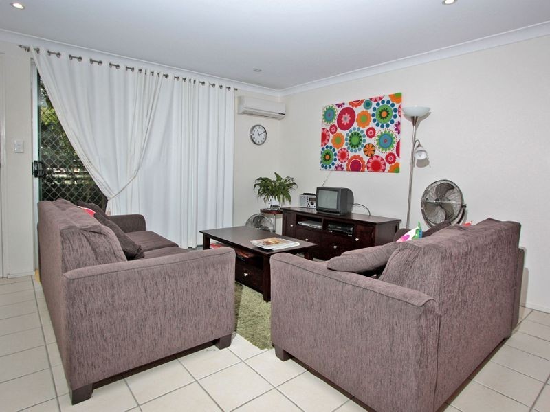 2/2 Howitt Street, North Ward QLD 4810