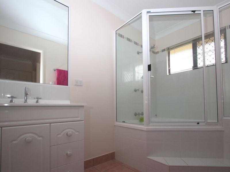 15 Dartmoor Drive, Kelso QLD 4815