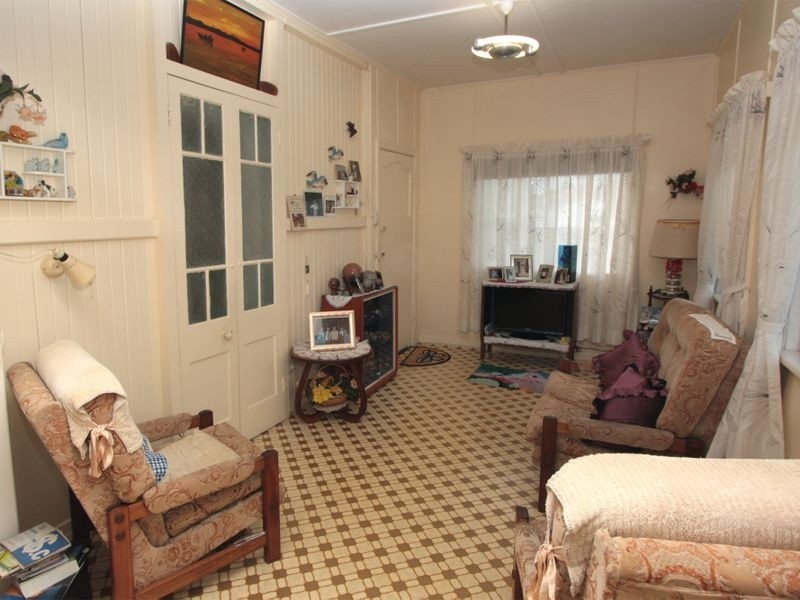 6 Mulligan Street, Mundingburra QLD 4812