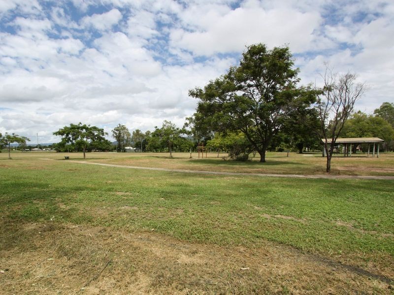 4 Gladys Street, Kelso QLD 4815