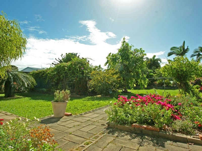 15 Barboutis Street, Belgian Gardens QLD 4810