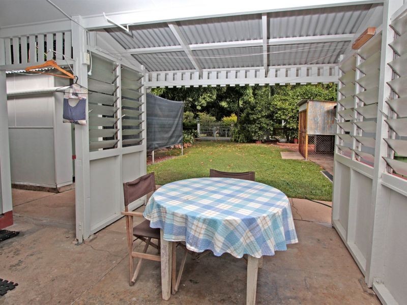 16 Sixth Street, South Townsville QLD 4810