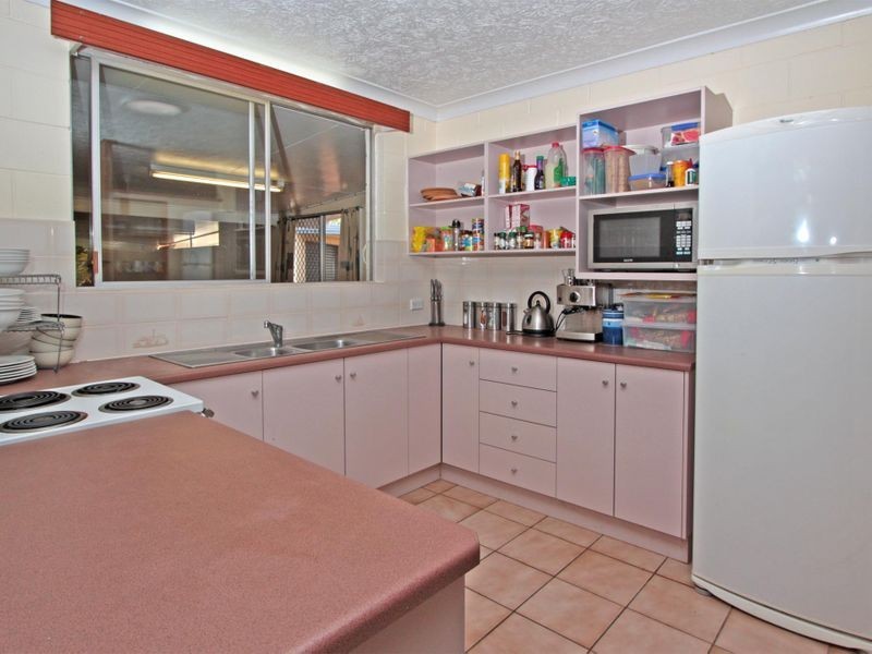 2 Reynolds Street, Kirwan QLD 4817