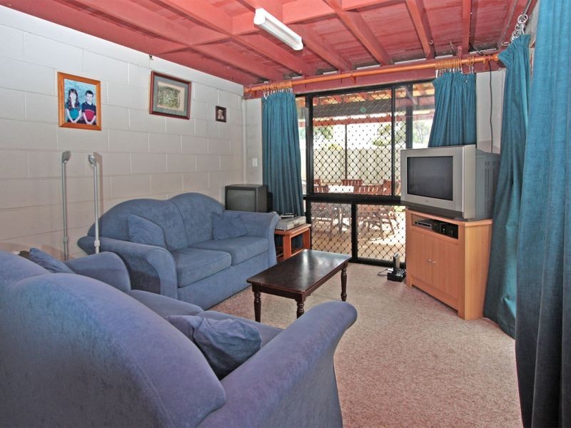 25 Bokirana Crescent, Kirwan QLD 4817