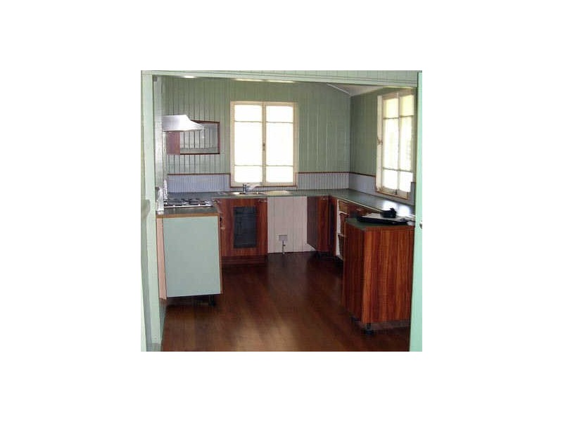 69 Eleventh Avenue, Railway Estate QLD 4810