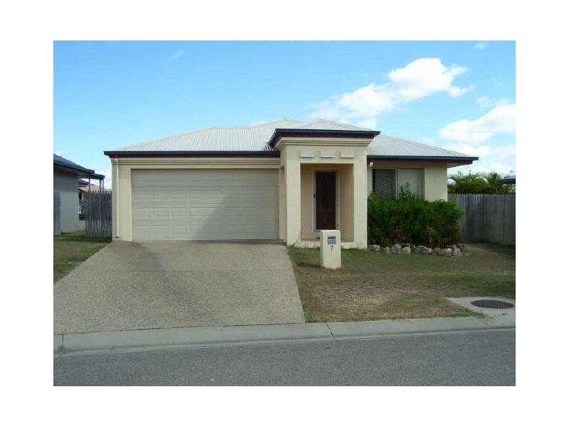 7 Honeyeater Cct, Douglas QLD 4814