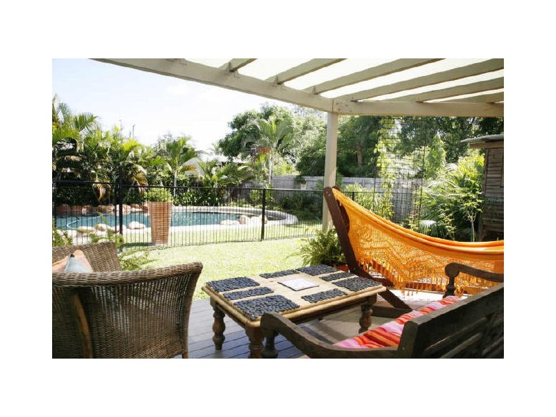 64 Carmody Street, Hermit Park QLD 4812