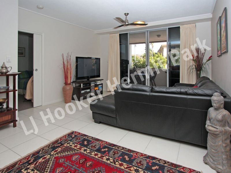 2/1-7 Gregory Street, North Ward QLD 4810