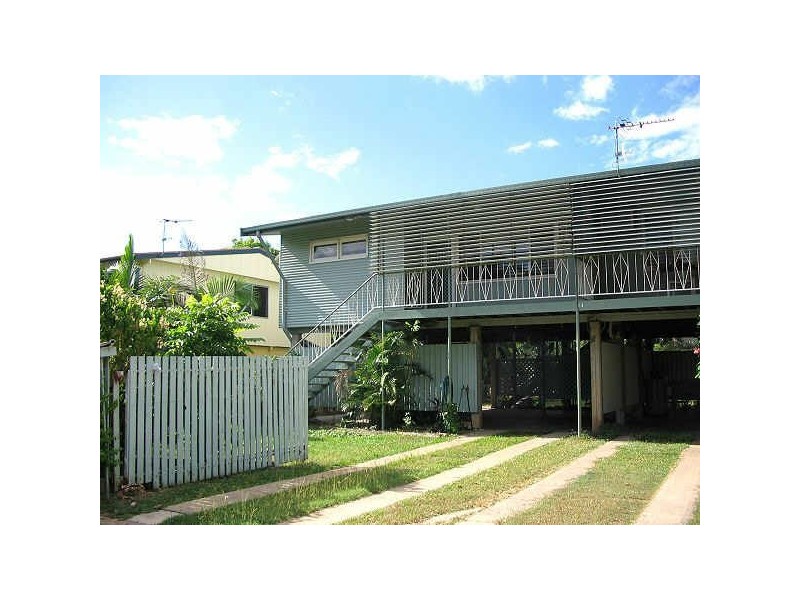 2/13 Moondarga Drive, Cranbrook QLD 4814