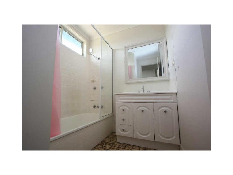 13 Rosemary Street, Kelso QLD 4815