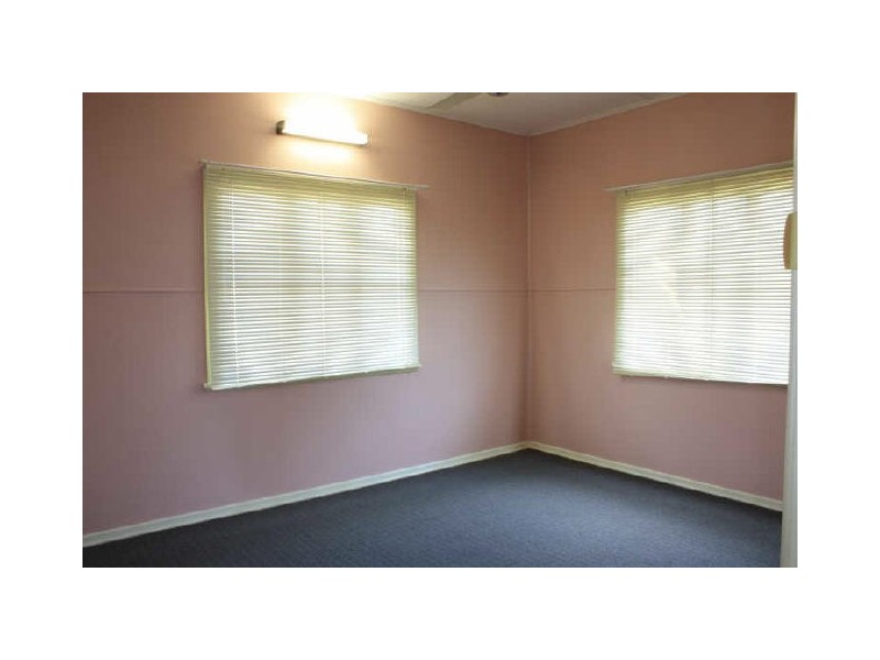 170 Ireland Street, Oonoonba QLD 4811