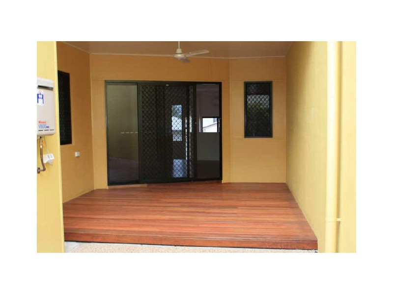 9 Paddington Terr, Douglas QLD 4814