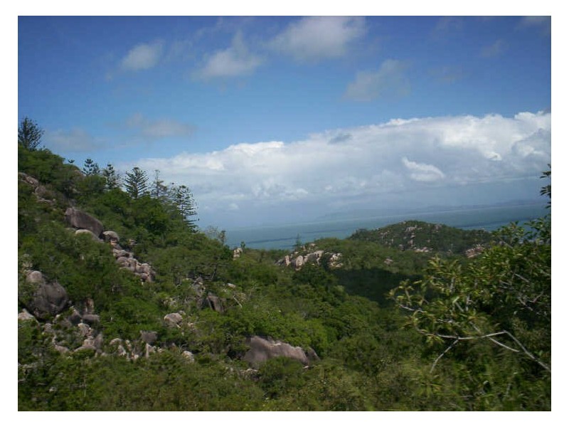 37 Mandalay Avenue, Magnetic Island QLD 4819