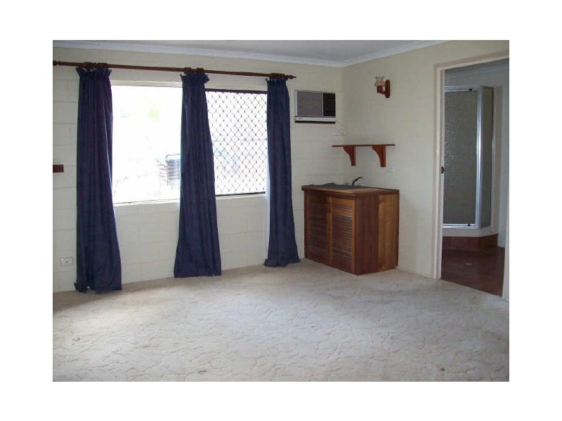 37 Mount Elliot Drive, Alligator Creek QLD 4816