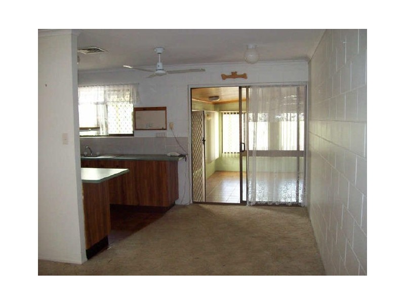 37 Mount Elliot Drive, Alligator Creek QLD 4816