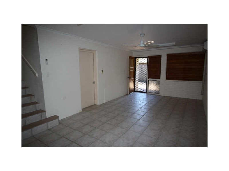 4/118 Cook Street, North Ward QLD 4810