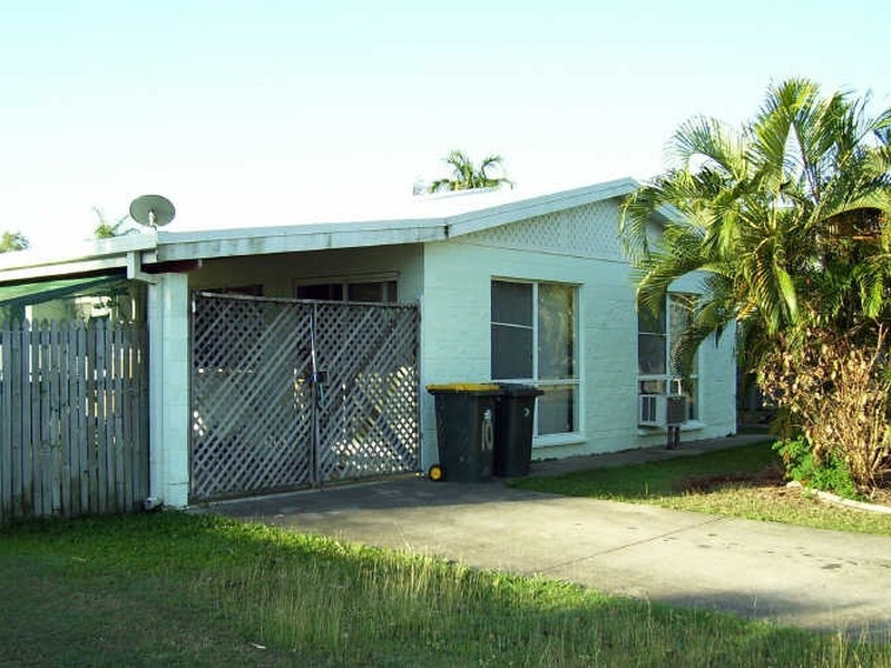 10 Arawa Street, Kelso QLD 4815