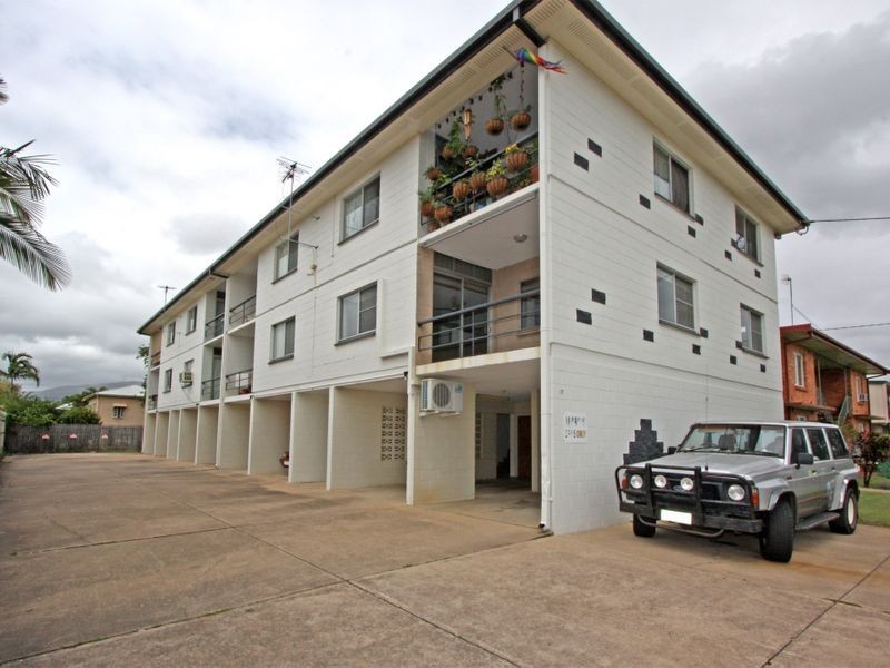 1/17 Gleeson Street, Hermit Park QLD 4812